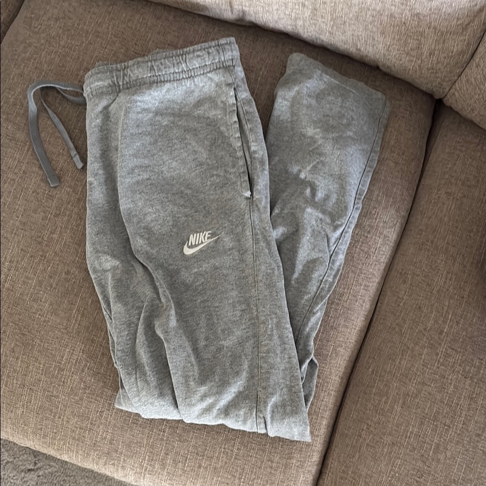 Nike Gray Jogger Sweatpants with Tapered Design